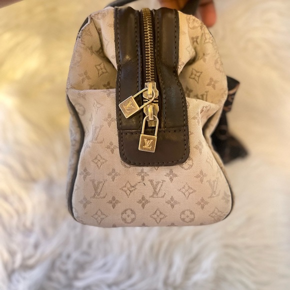 Louis Vuitton - Josephine PM Brown Monogram Mini lin - Picture 9 of 12